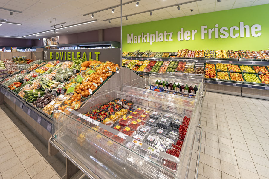 Frisches Obst und Gemüse bei EDEKA Rötzer